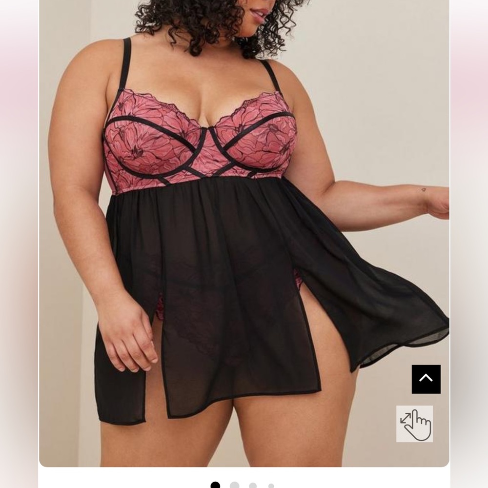 NWT  Torrid Lace and pink underwire babydoll XL
